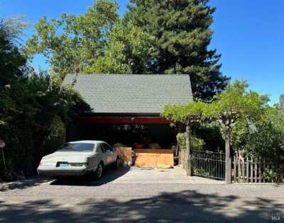 Home For Sale in Willits, California