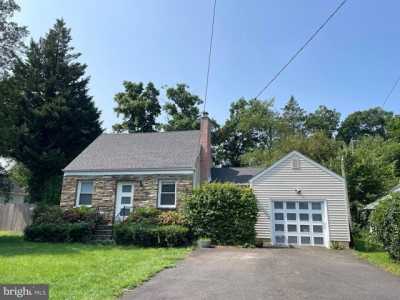 Home For Sale in Lawrenceville, New Jersey