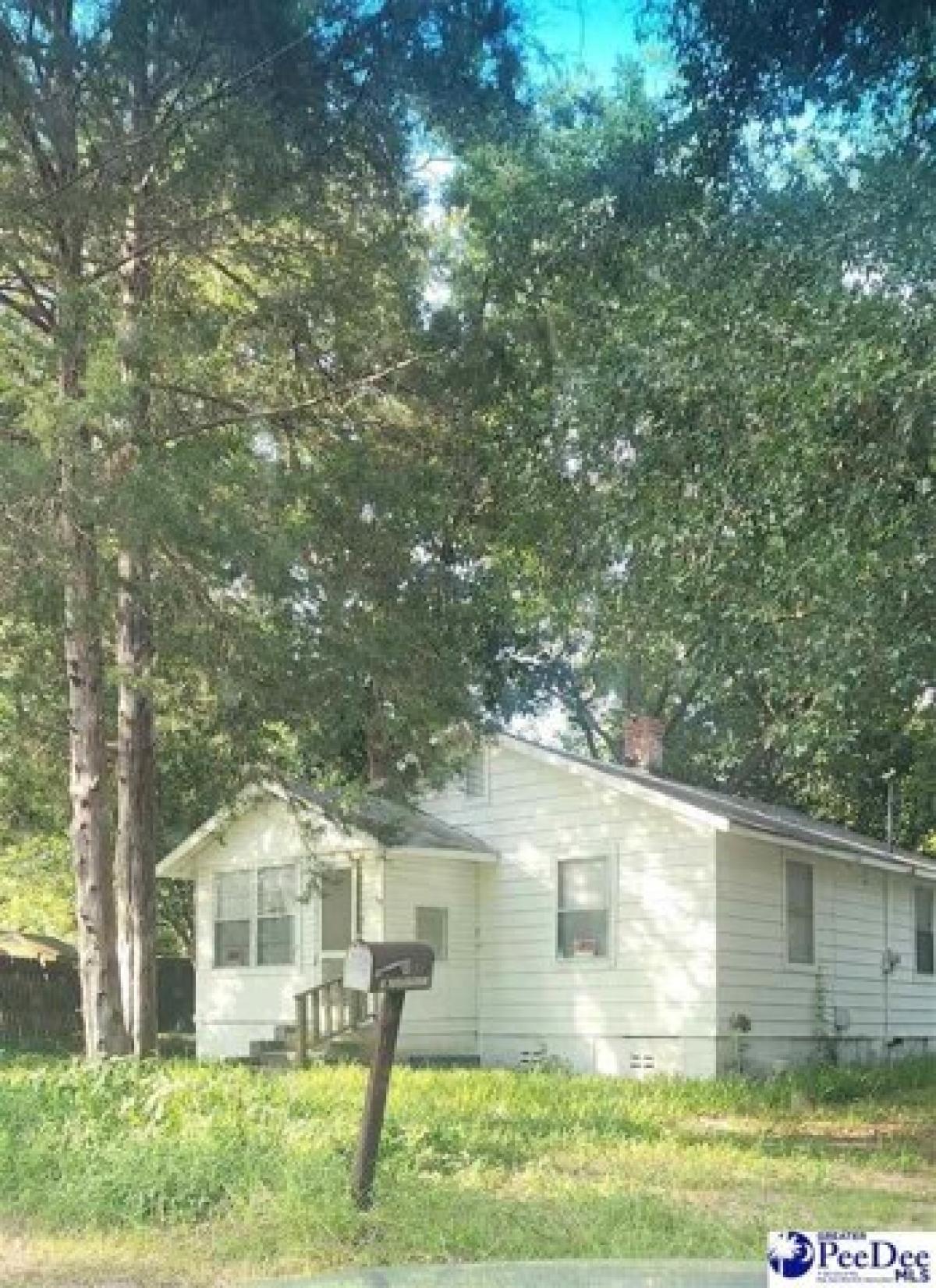 Picture of Home For Sale in Darlington, South Carolina, United States