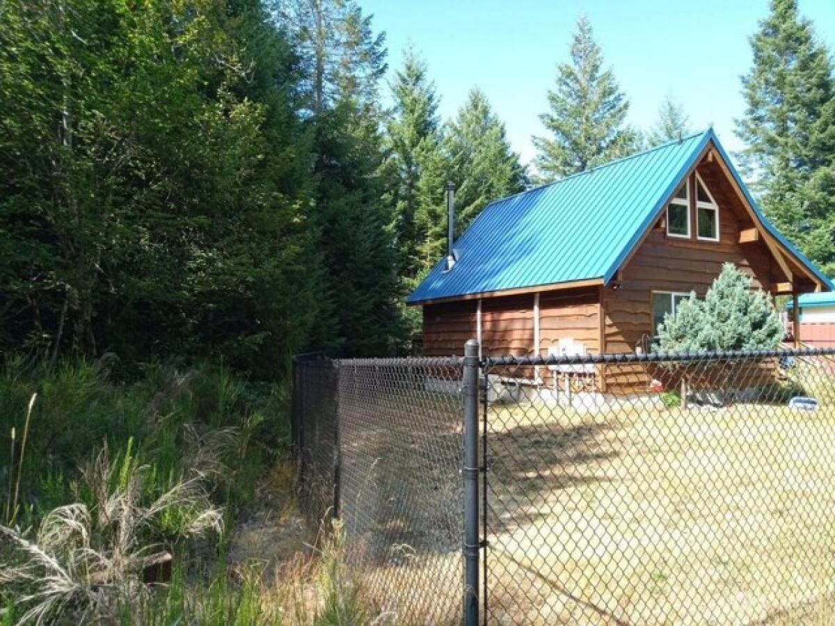 Picture of Home For Sale in Packwood, Washington, United States