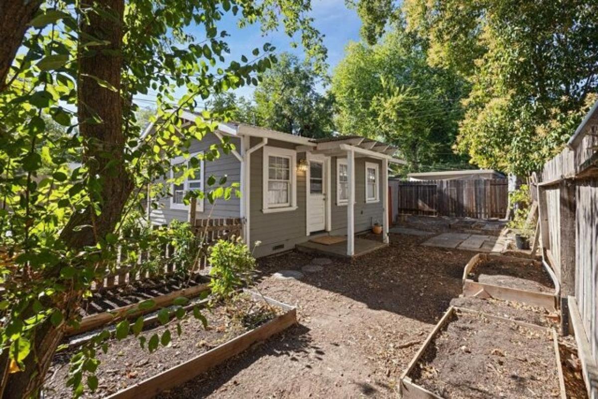 Picture of Home For Sale in Davis, California, United States