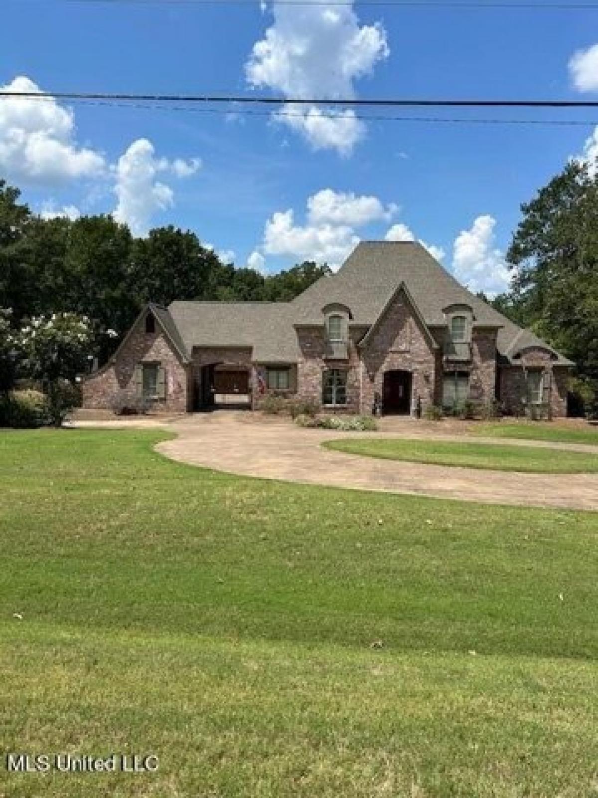 Picture of Home For Sale in Clinton, Mississippi, United States