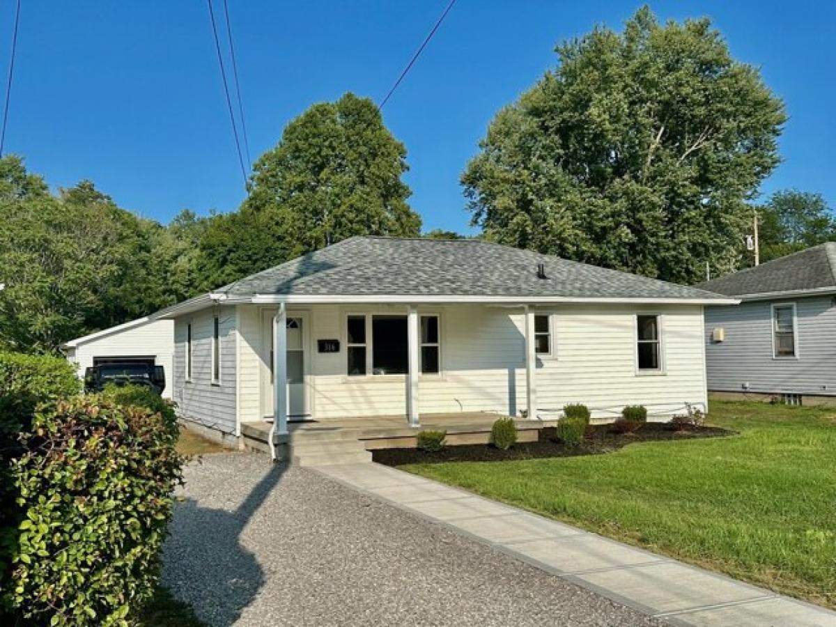 Picture of Home For Sale in Lancaster, Ohio, United States