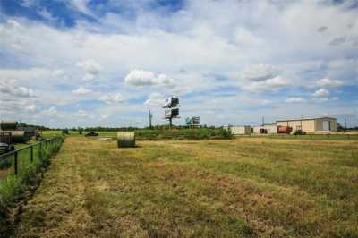 Residential Land For Sale in Burton, Texas