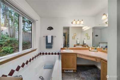 Home For Sale in Bonney Lake, Washington