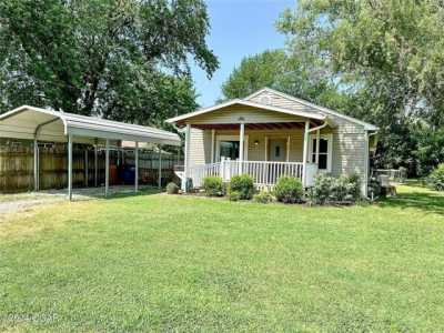 Home For Sale in Columbus, Kansas