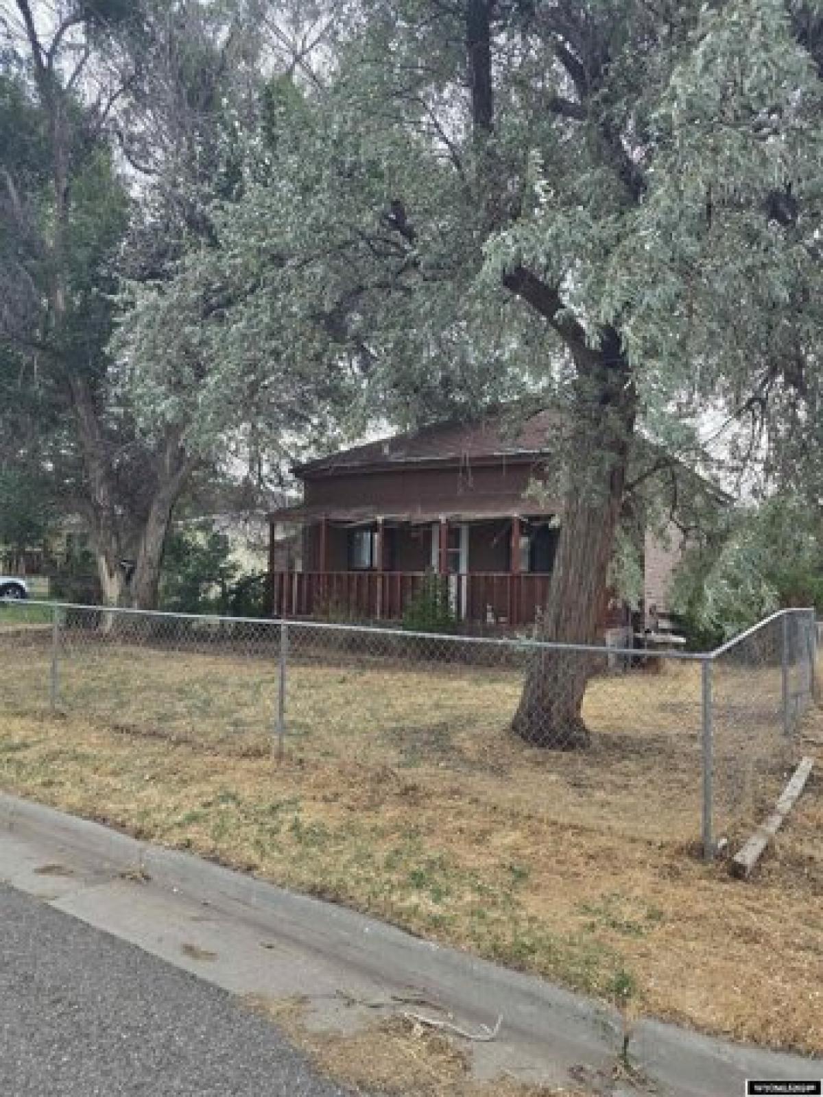 Picture of Home For Sale in Thermopolis, Wyoming, United States