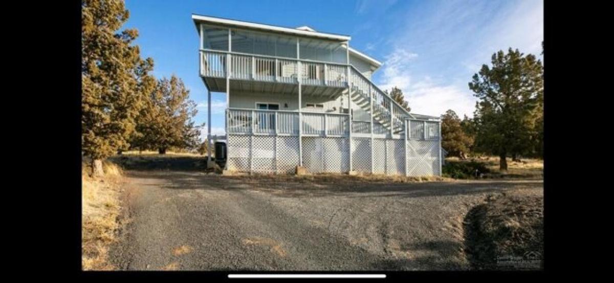 Picture of Home For Sale in Terrebonne, Oregon, United States