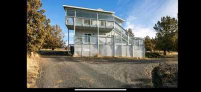 Home For Sale in Terrebonne, Oregon