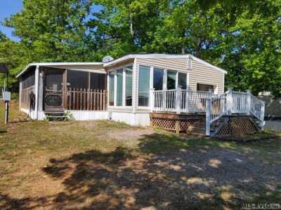 Home For Sale in Bracey, Virginia