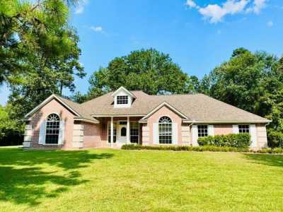 Home For Sale in Huntington, Texas