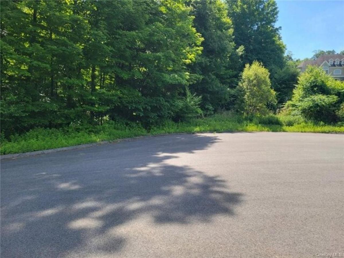 Picture of Residential Land For Sale in Bedford, New York, United States