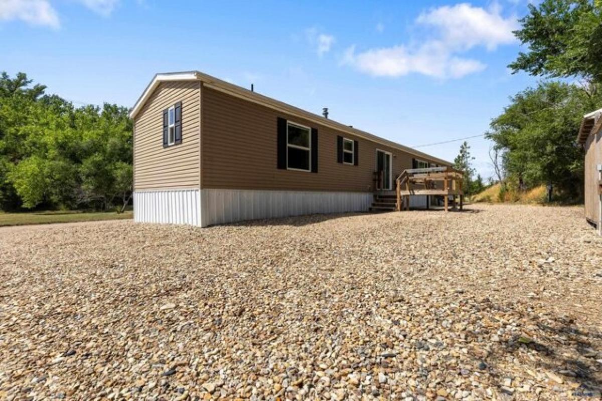 Picture of Home For Sale in Philip, South Dakota, United States