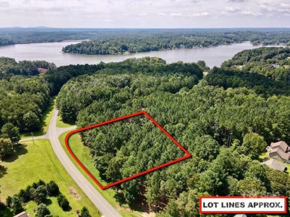 Picture of Residential Land For Sale in Stony Point, North Carolina, United States