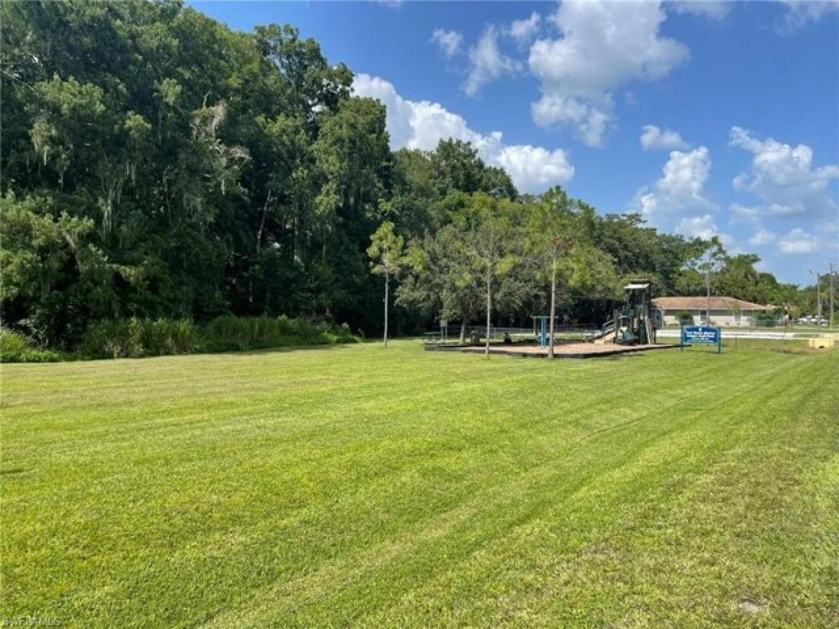 Picture of Residential Land For Sale in Fort Myers, Florida, United States