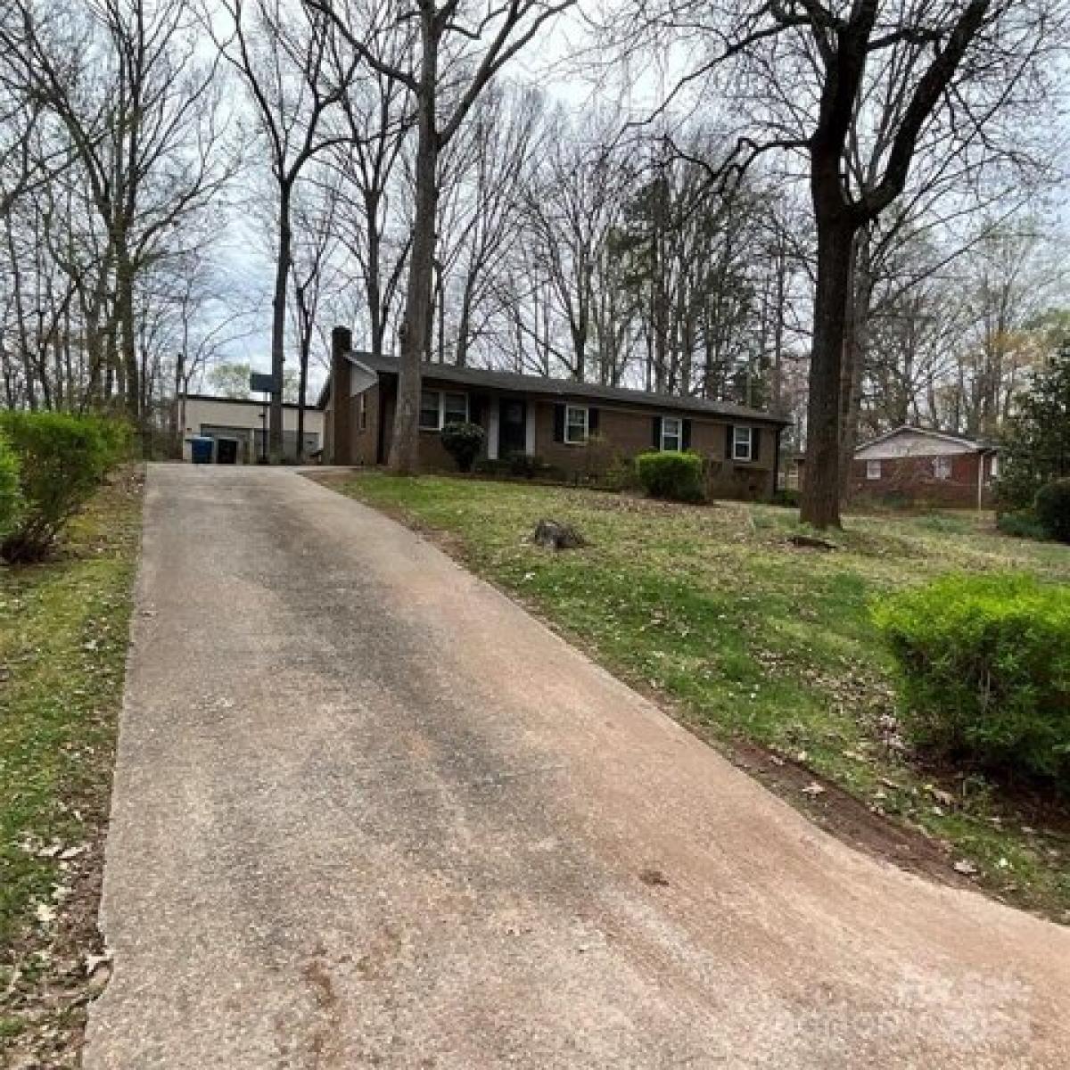 Picture of Home For Sale in Forest City, North Carolina, United States