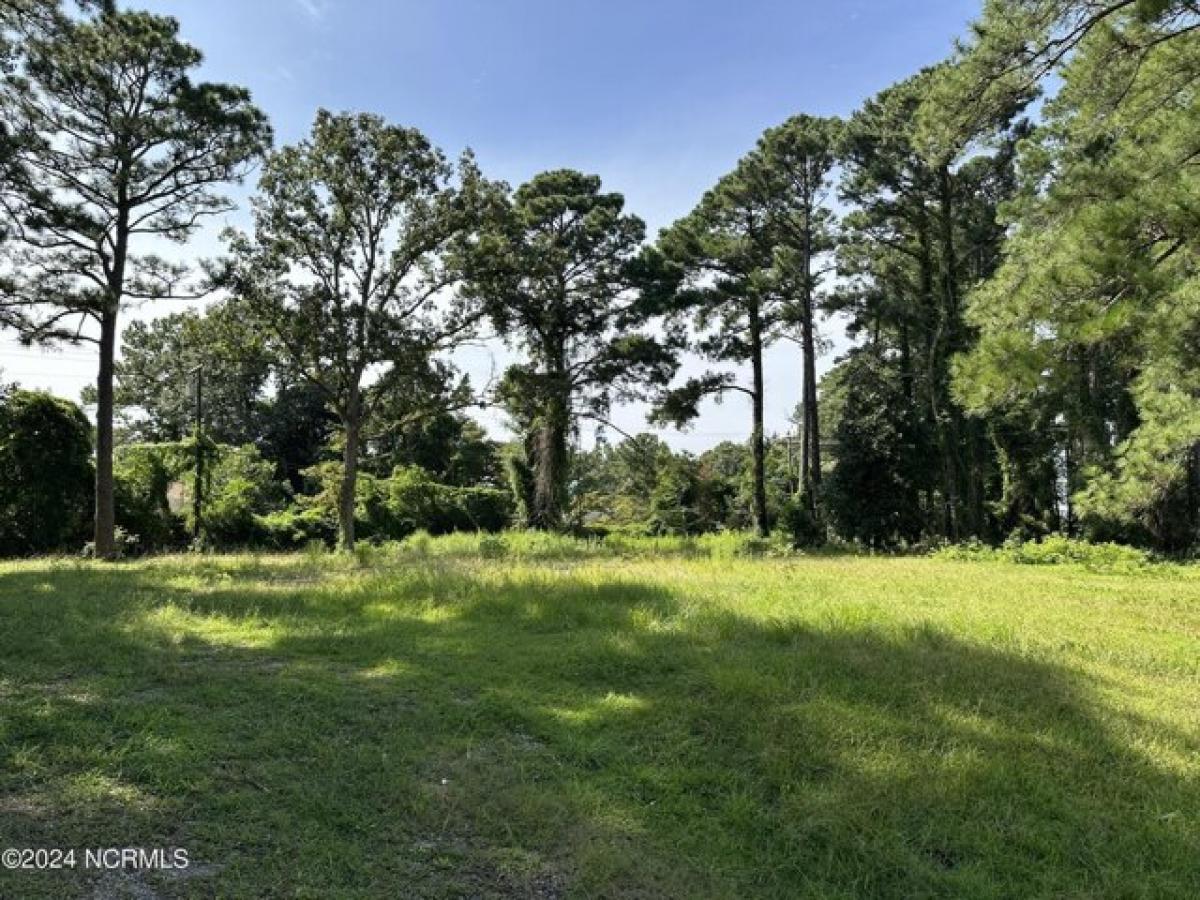 Picture of Residential Land For Sale in Havelock, North Carolina, United States