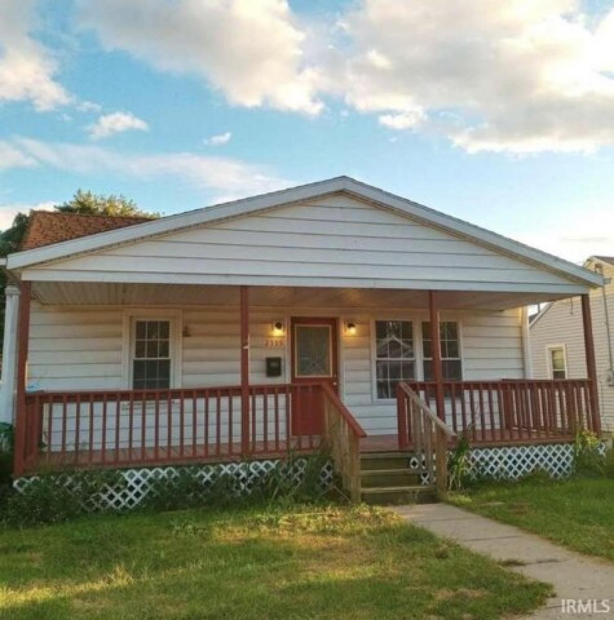 Picture of Home For Sale in New Castle, Indiana, United States