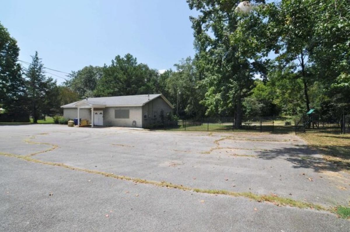 Picture of Home For Sale in Fulton, Mississippi, United States