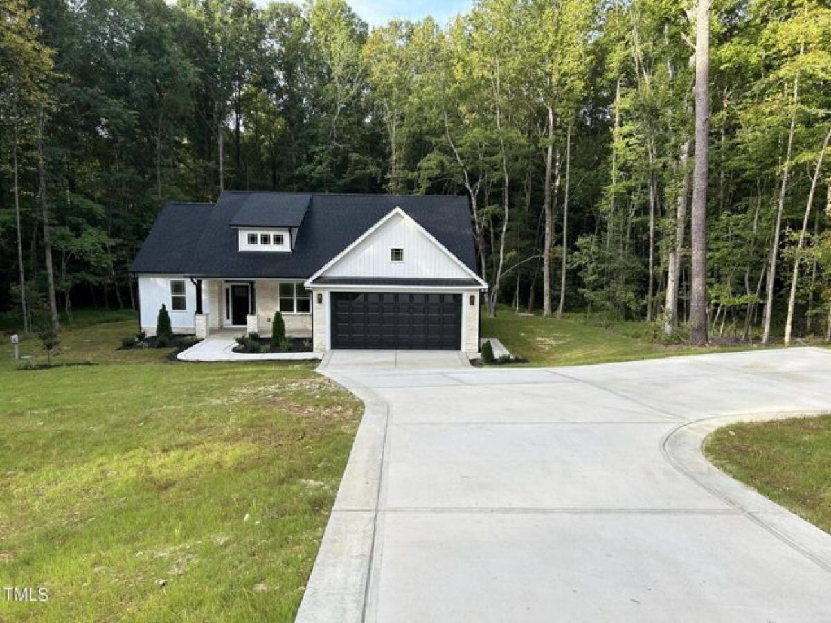 Picture of Home For Sale in Louisburg, North Carolina, United States