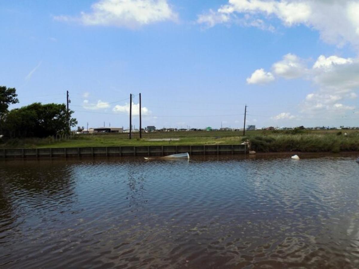 Picture of Residential Land For Sale in Sargent, Texas, United States