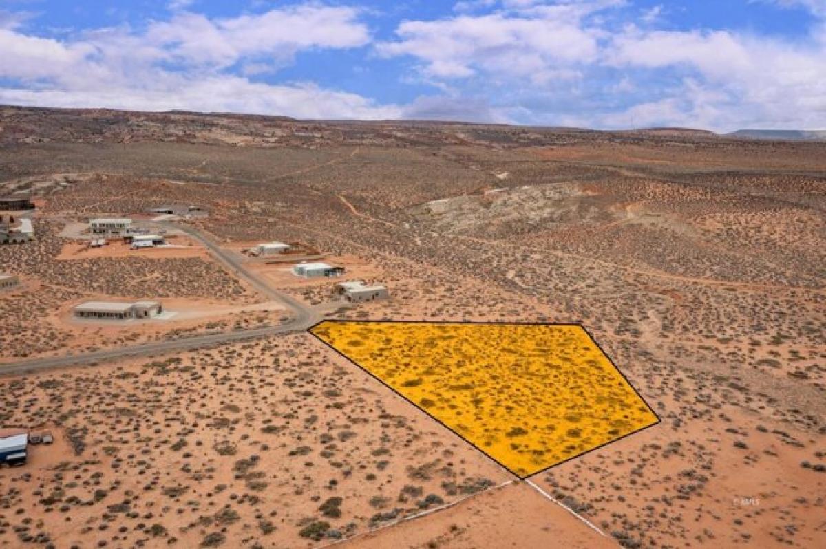 Picture of Residential Land For Sale in Big Water, Utah, United States