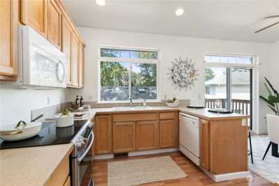 Home For Sale in Lynnwood, Washington