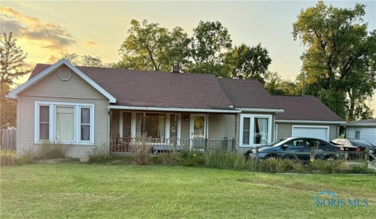 Picture of Home For Sale in Defiance, Ohio, United States