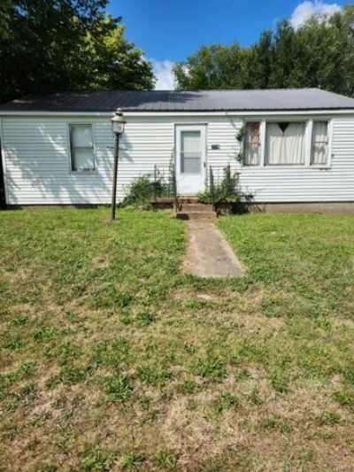 Home For Sale in Louisiana, Missouri