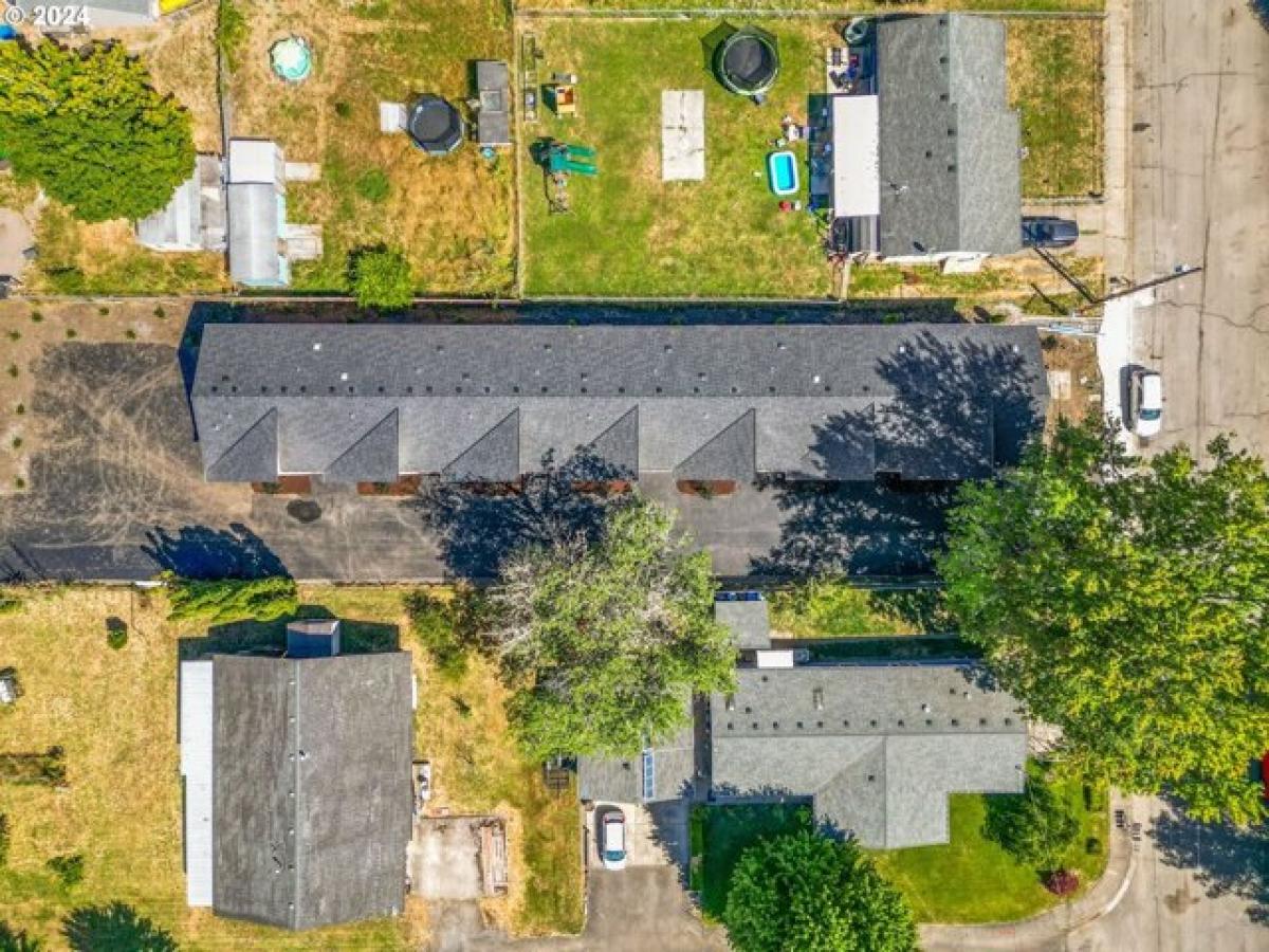 Picture of Home For Sale in Sheridan, Oregon, United States