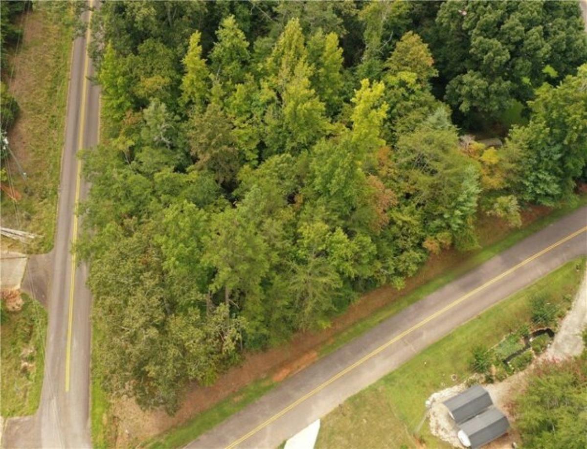 Picture of Residential Land For Sale in Seneca, South Carolina, United States