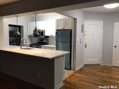 Apartment For Rent in Jackson Heights, New York