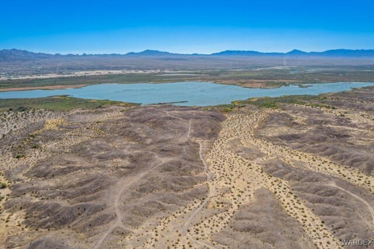 Picture of Residential Land For Sale in Topock, Arizona, United States