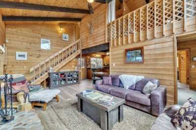 Home For Sale in Idyllwild, California