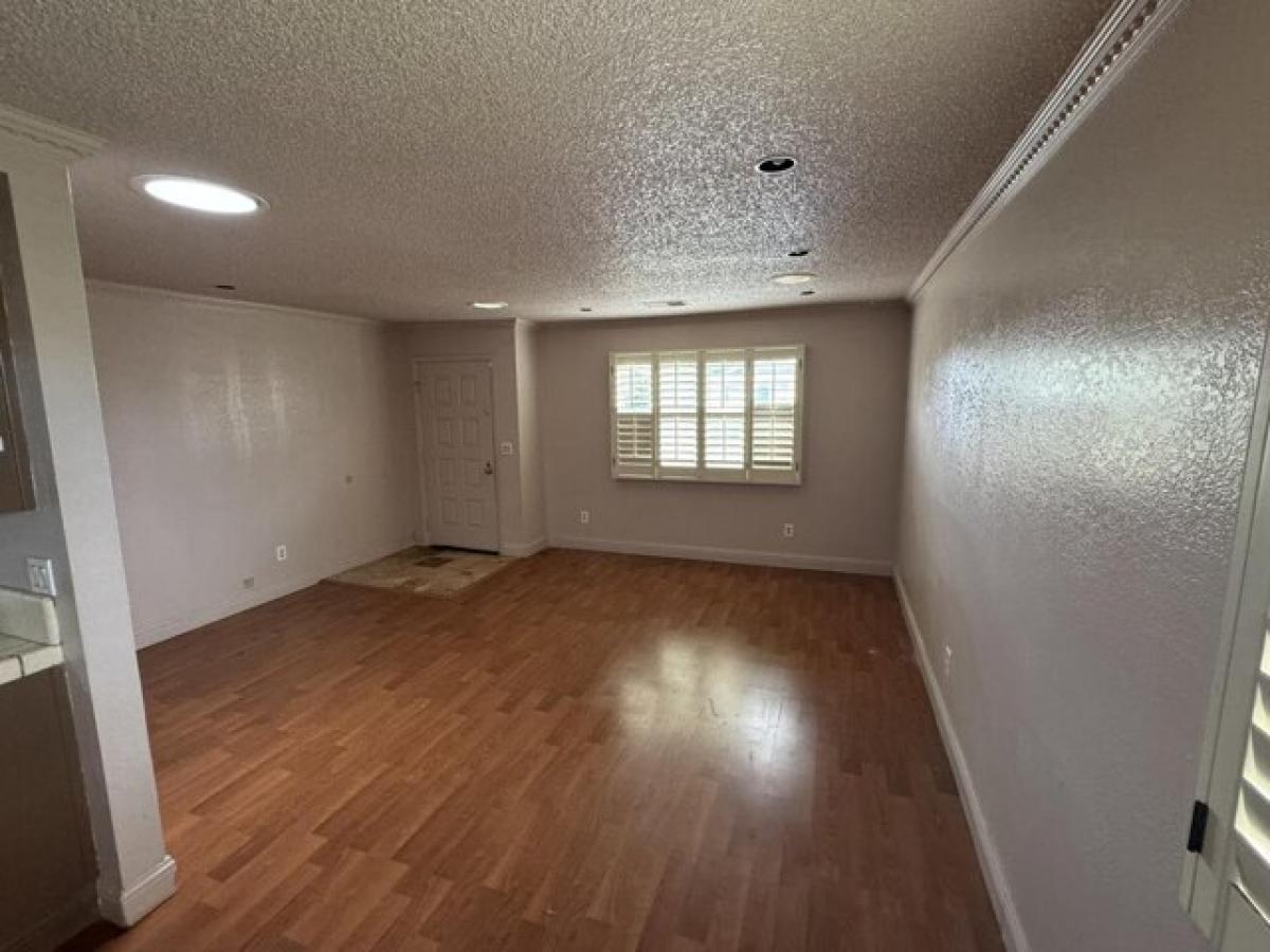 Picture of Apartment For Rent in Salinas, California, United States