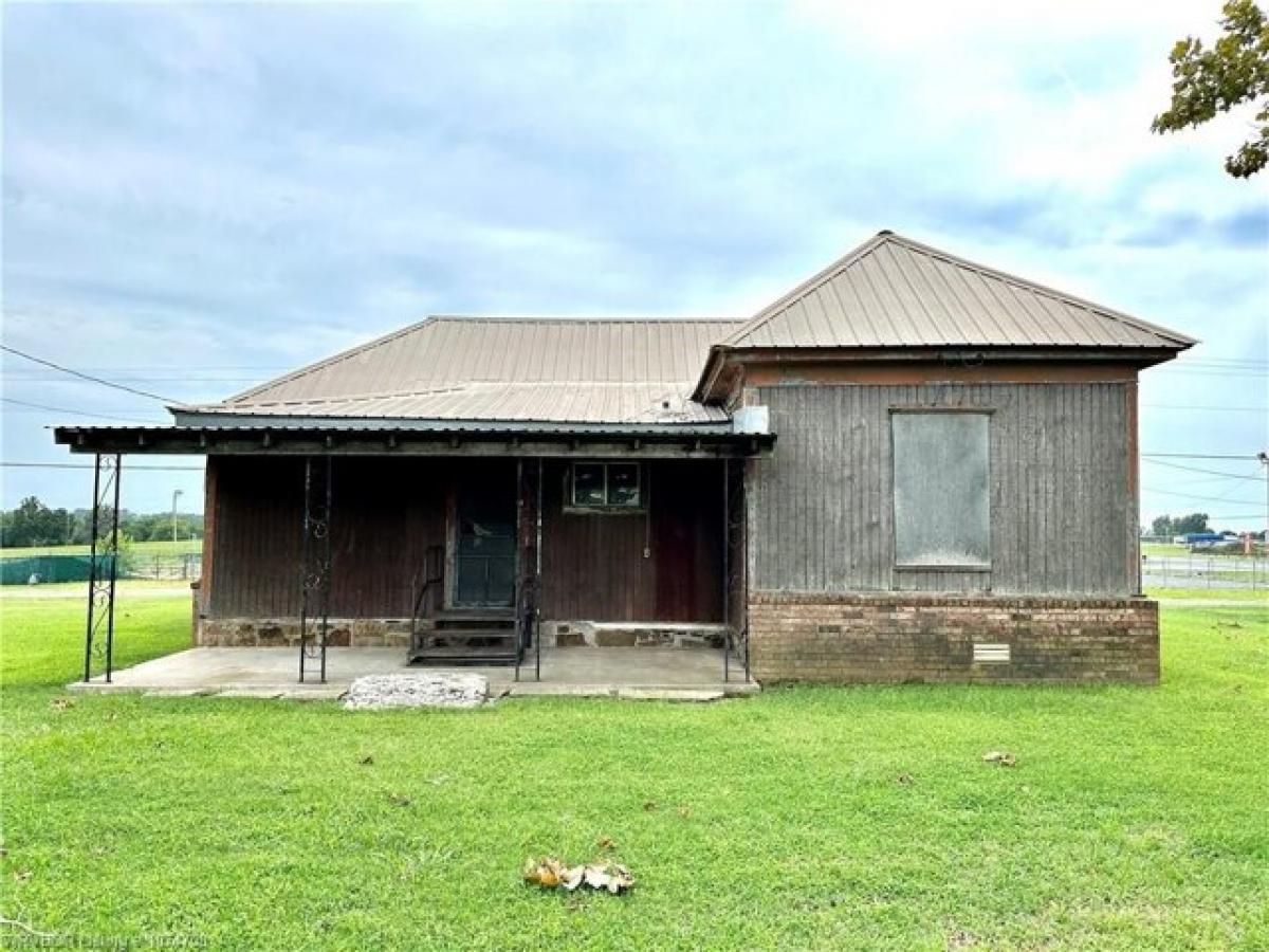 Picture of Home For Sale in Pocola, Oklahoma, United States