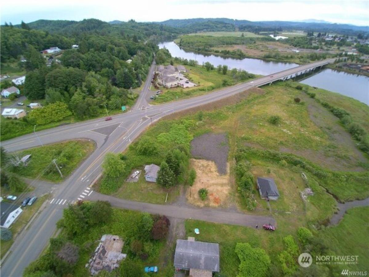 Picture of Residential Land For Sale in Raymond, Washington, United States