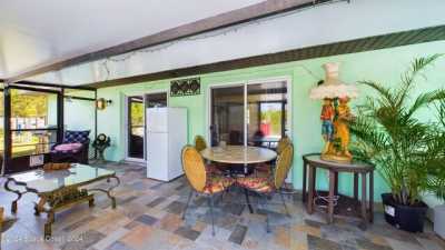 Home For Sale in Fellsmere, Florida