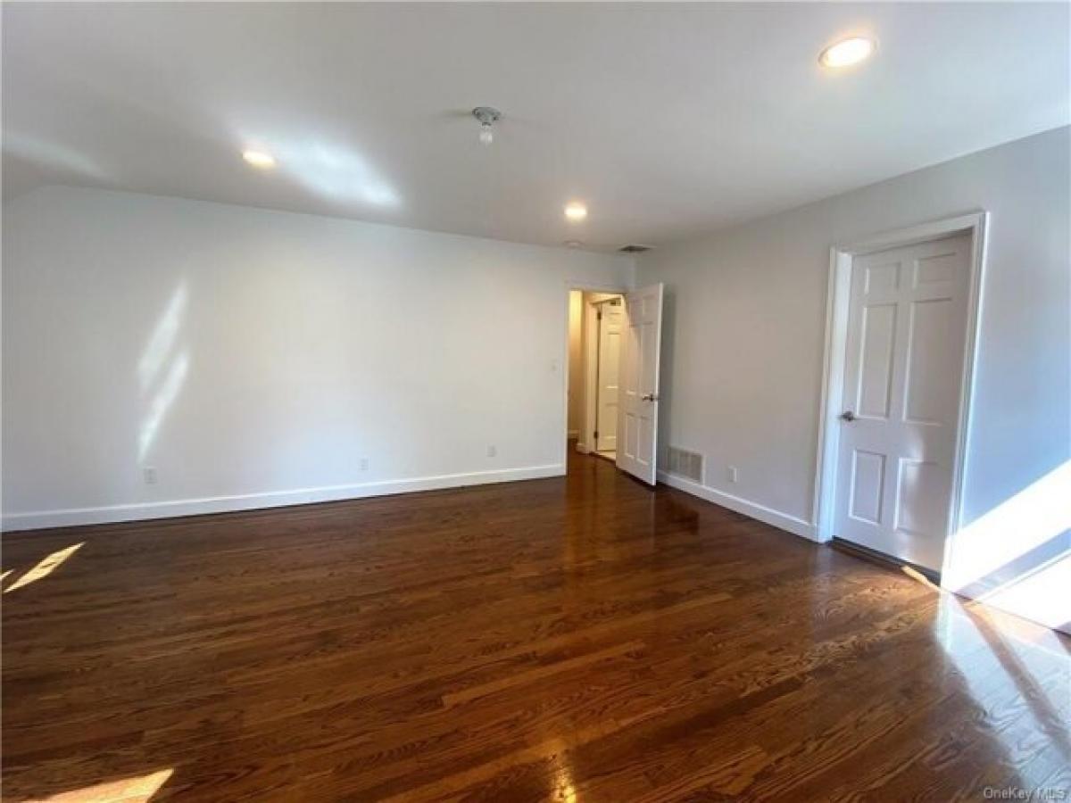 Picture of Home For Rent in Scarsdale, New York, United States