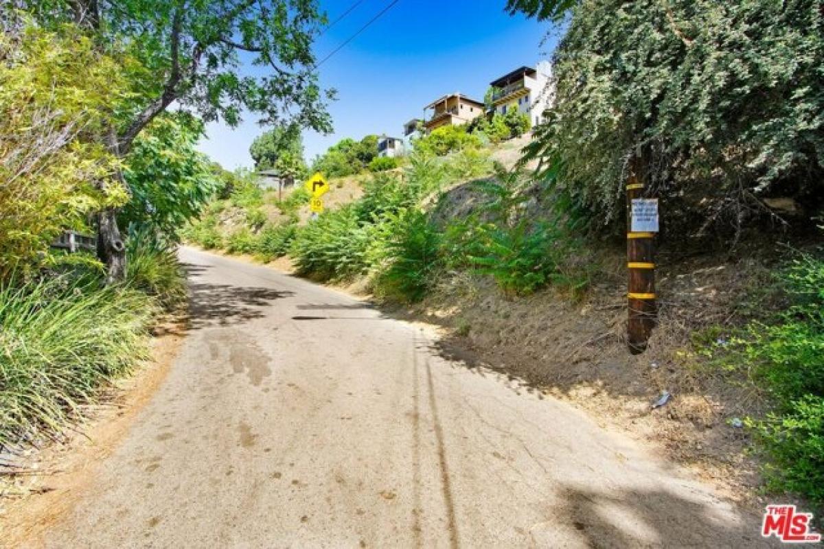 Picture of Residential Land For Sale in Los Angeles, California, United States