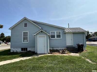 Home For Sale in Canton, Illinois