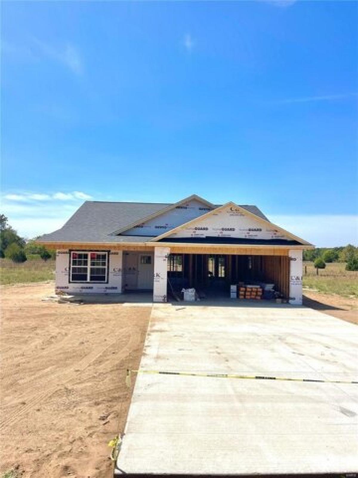 Picture of Home For Sale in Benton, Missouri, United States