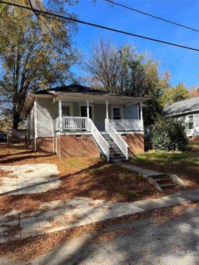 Home For Sale in Kannapolis, North Carolina