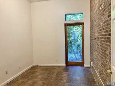 Apartment For Rent in Newark, New Jersey