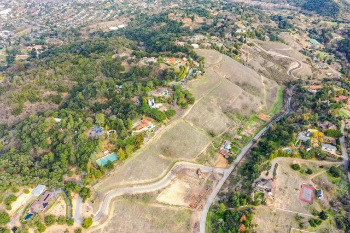 Picture of Home For Sale in Los Gatos, California, United States