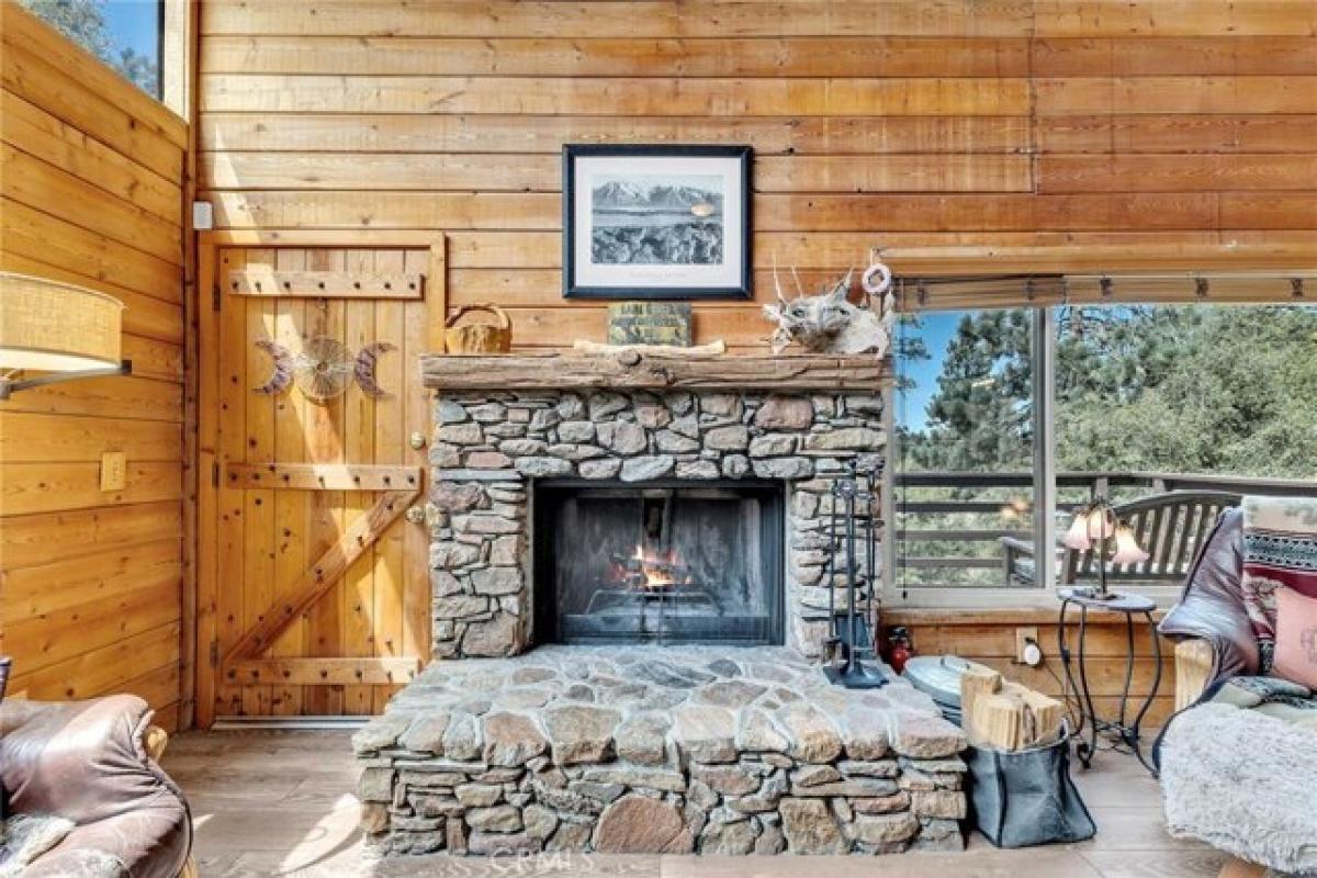 Picture of Home For Sale in Idyllwild, California, United States