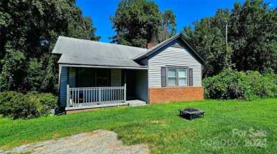 Home For Sale in Kannapolis, North Carolina