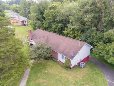 Home For Sale in Woodlawn, Virginia