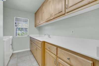 Home For Rent in Brentwood, California