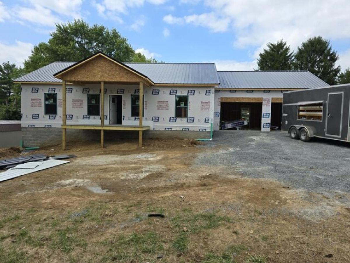 Picture of Home For Sale in Maysville, Kentucky, United States